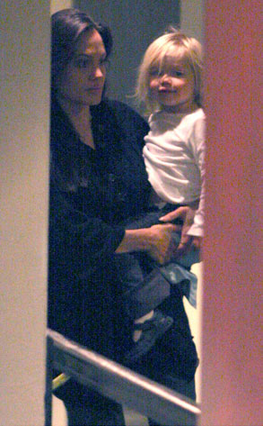 Angelina Jolie, Shiloh Jolie-Pitt Angelina Jolie, Shiloh Jolie-Pitt